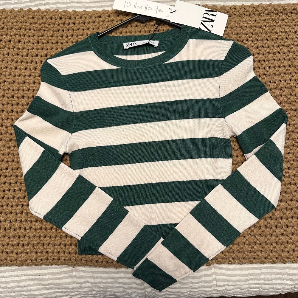 Zara Women's Long-Sleeve Crop Top